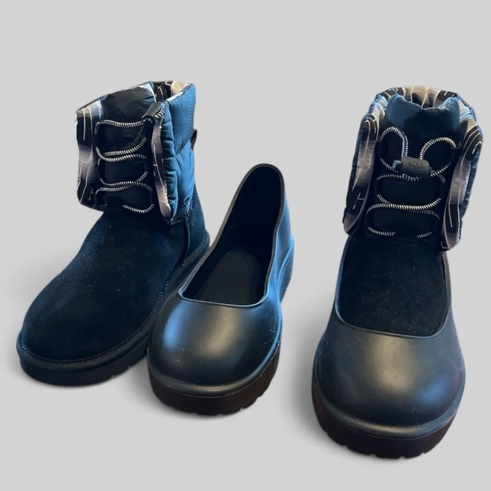 UGG Classic Maxi Toggle Boots, NEW